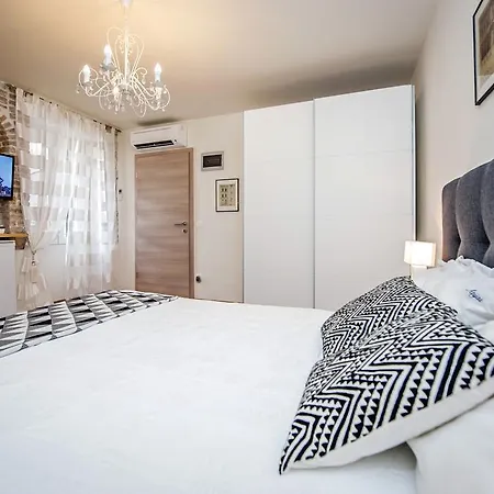 Carera Delux Rovinj Apartment Exterior foto